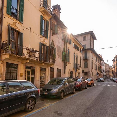 The Cozy Loft, Un Angolo Alla Moda Nel Cuore Di Verona Exteriör bild